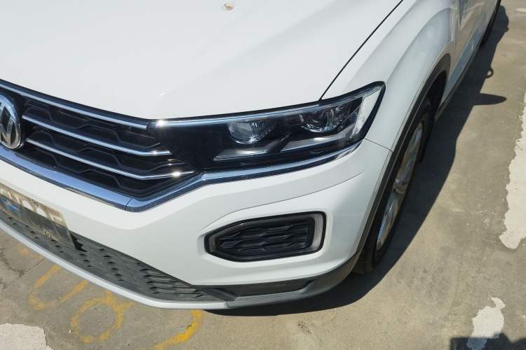 Used Volkswagen T-ROC 2019 230TSI DSG Two-Wheel-Drive Advanced Version China VI Standard
