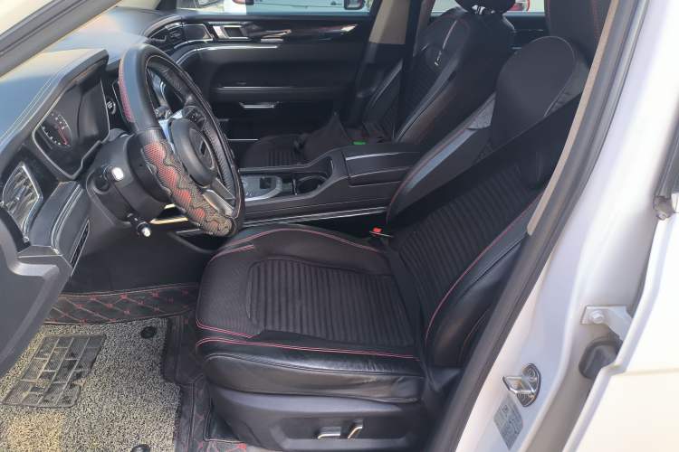 Used Zotye T700 2017 1.8T Dual-Clutch Luxury Model
