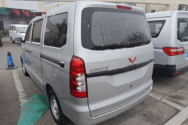 Used Wuling Hongguang V 2022 1.5L Jingqu Edition Electric-Assist LAR
