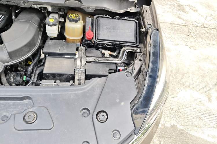 Used Buick GL8 2021 Land Cruiser Executive Class 652T Luxury Model
