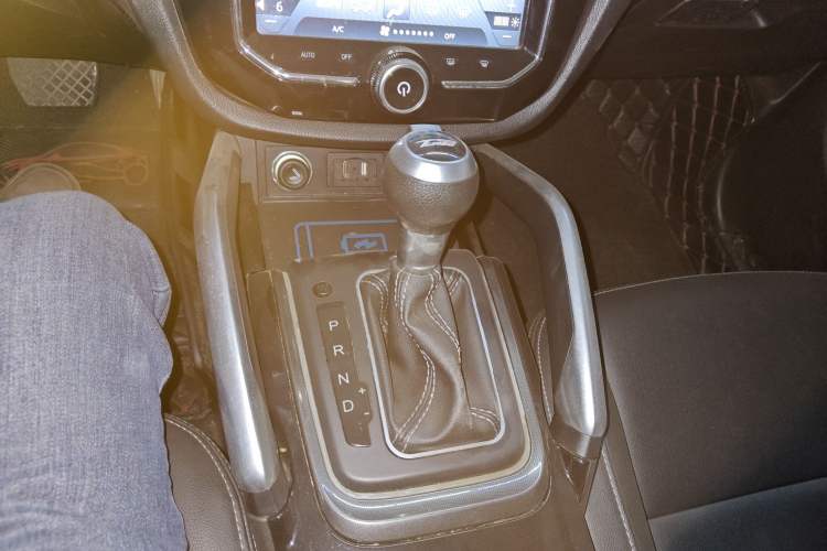 Used Zotye SR7 2017 1.5T CVT Cube Dream Edition
