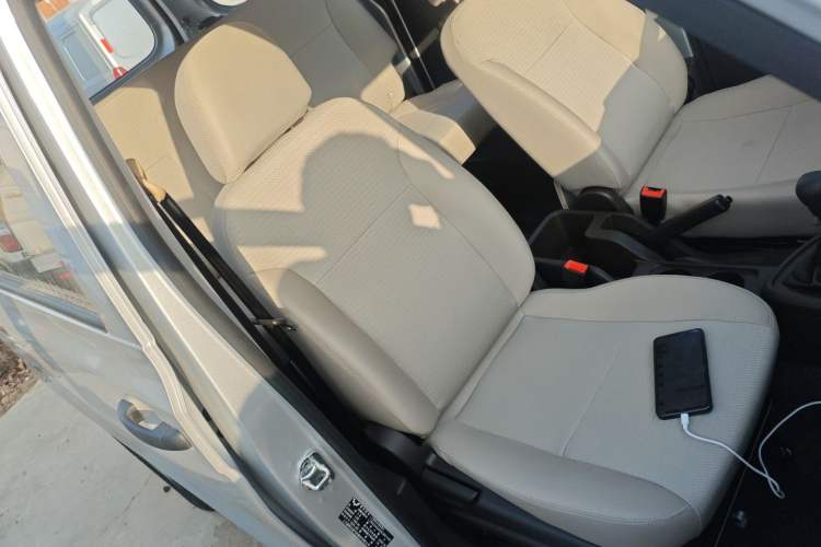 Used Wuling Hongguang V 2022 1.5L Jingqu Edition Electric-Assist LAR