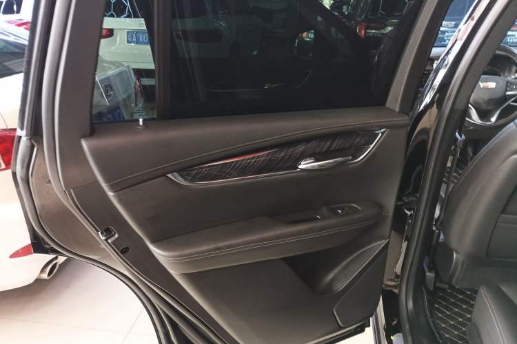 Used Cadillac XT6 2021 2.0T 6-Seater Two-Wheel Drive Luxury Version
