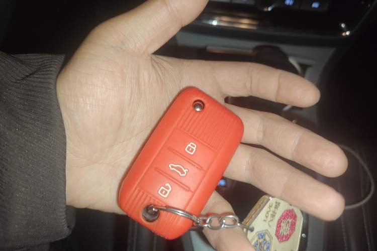 Used Roewe RX5 2019 20T Two-Wheel Drive Automatic 4G Connected Platinum Edition