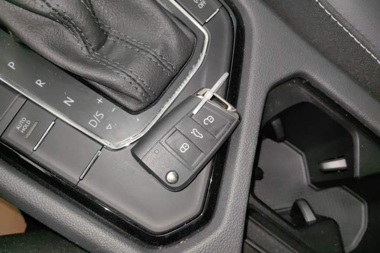 Used Volkswagen Tiguan L 2018 Revised 330TSI Automatic Two-Wheel Drive Flagship Edition
