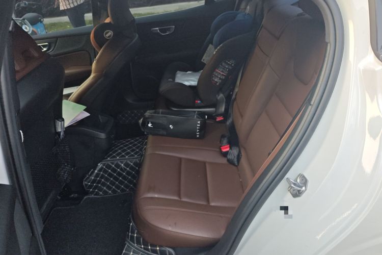 Used Volvo S60 2021 T4 Zhiyi Luxury Edition
