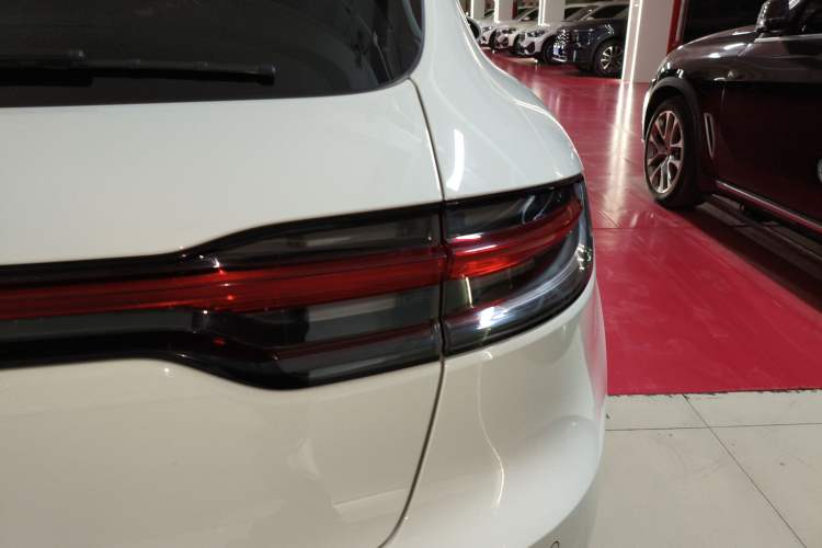 Used Porsche Macan 2021 Macan 2.0T
