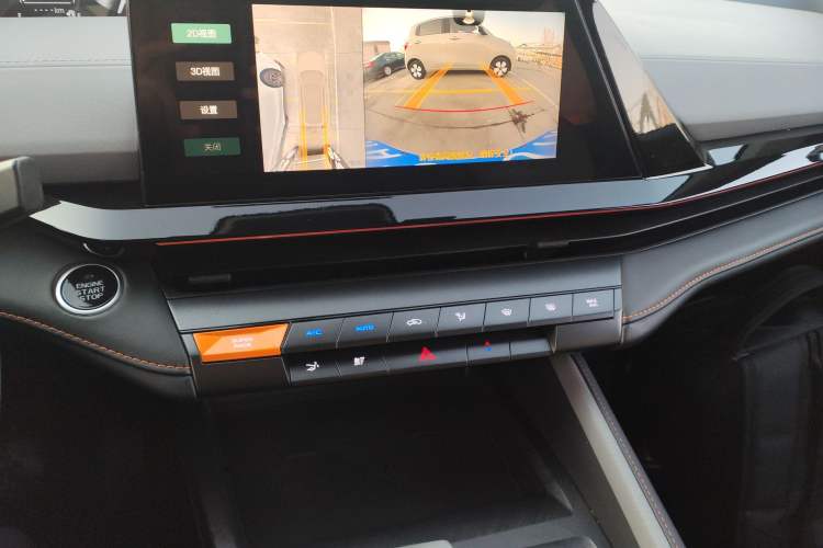 Used Changan UNI-V 2022 1.5T Prestige Version
