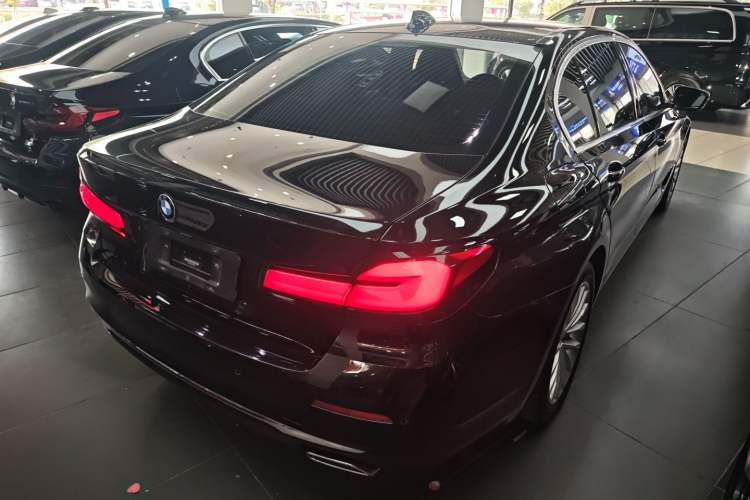 Used BMW 5 Series 2022 Restyled 525Li Luxury Package