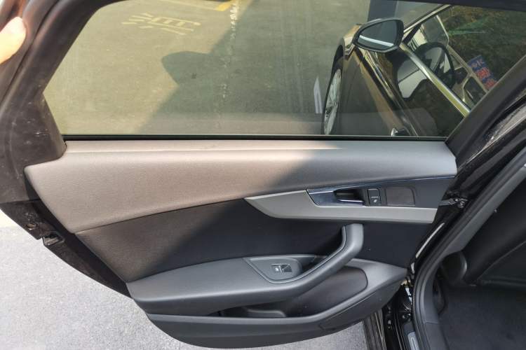 Used Audi A4L 2019 40 TFSI Ambition China VI
