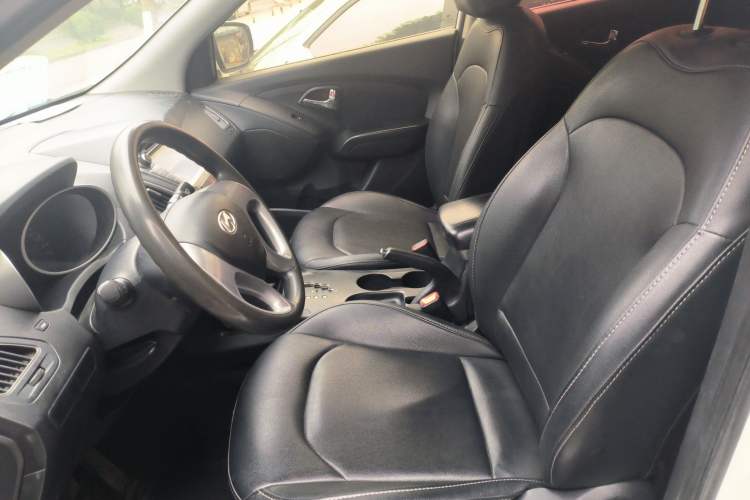 Used Hyundai ix35 2015 2.0L Automatic 2WD Comfort Edition China V Standard
