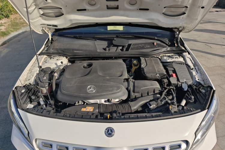 Used Mercedes-Benz GLA 2017 GLA 220 4MATIC Fashion Model