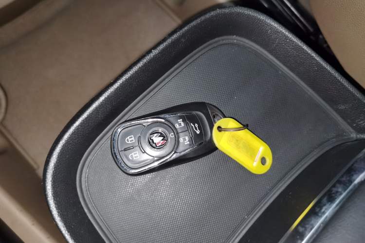 Used Buick GL8 2020 ES Land Cruiser 653T Flagship Model
