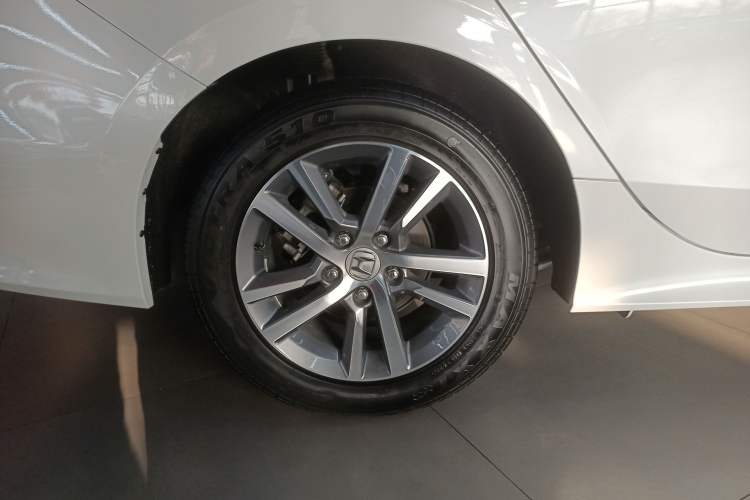 Used Honda Civic 2023 240TURBO CVT Dynamic · Center Stage Special Edition