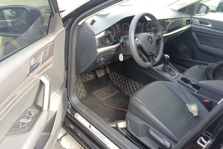 Used Volkswagen Lavida 2021 1.5L Automatic Comfort Edition
