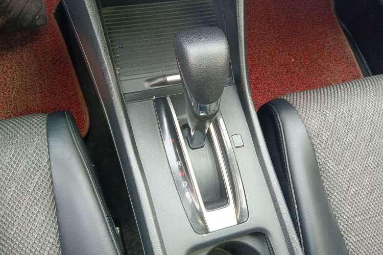 Used Honda Jade 2017 1.8L automatic Comfort version 5 seats
