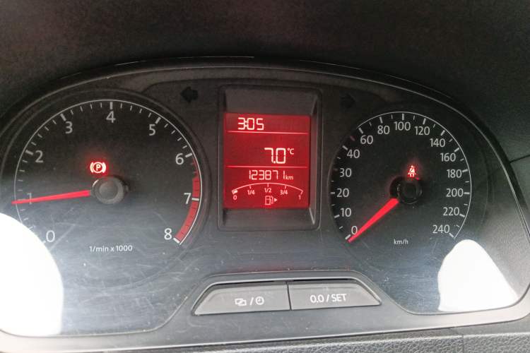 Used Volkswagen Jetta 2015 1.6L Manual Fashion Edition