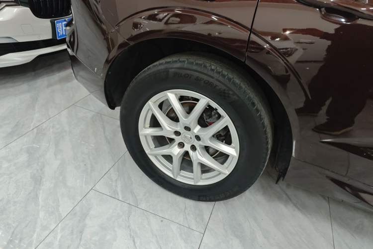 Used Volvo XC60 2019 T5 4x4 Smart Edition China V Standard
