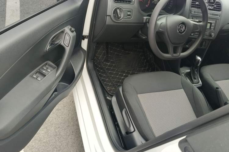 Used Volkswagen Polo 2018 1.5L Automatic Advanced Driving Model
