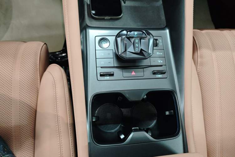 Used BYD Song L EV 2025 Intelligent Driving Version 662 km LiDAR Excellence Edition