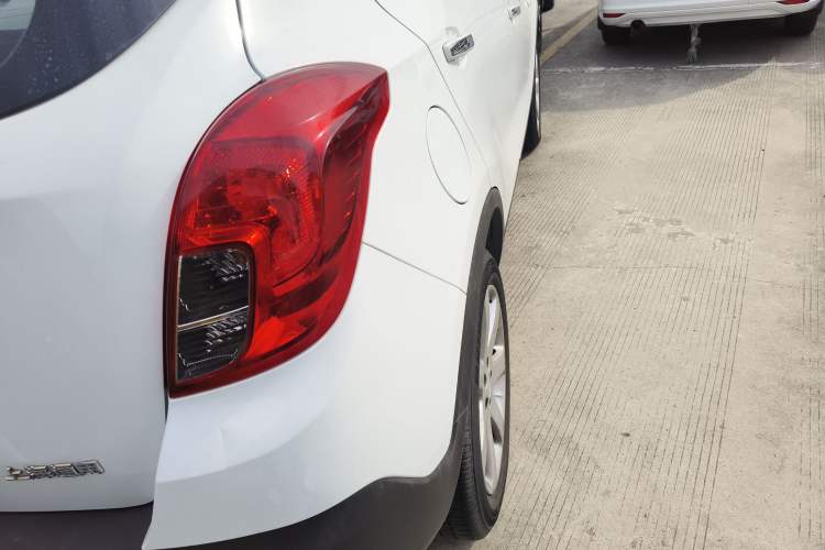 Used Buick Encore 2015 1.4T Automatic Two-Wheel Drive Urban Leading Model
