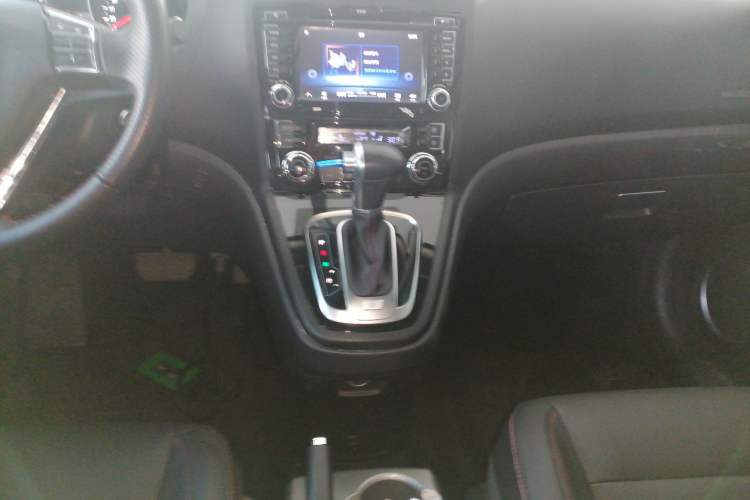 Used Haval H6 2016 Upgraded Model 1.5T Automatic Two-Wheel Drive Elite Version