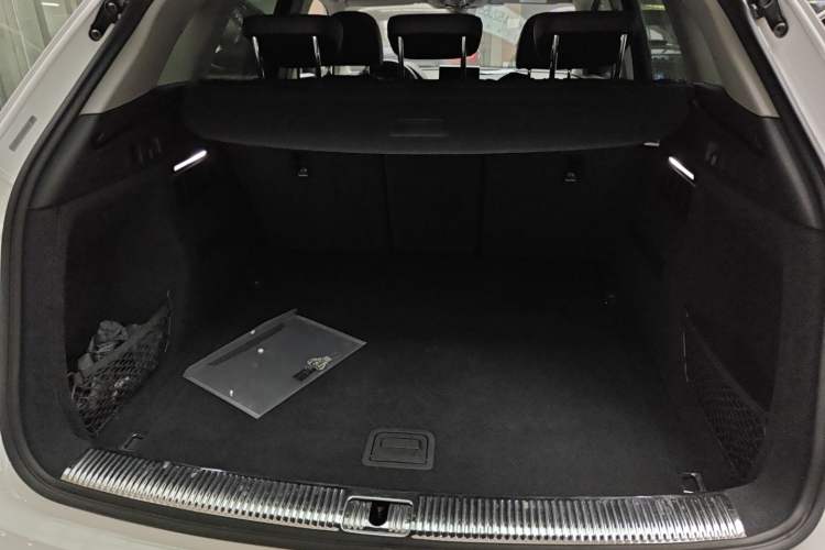 Used Audi Q5L 2018 45 TFSI Prestige Fashion Edition China V Emission Standard
