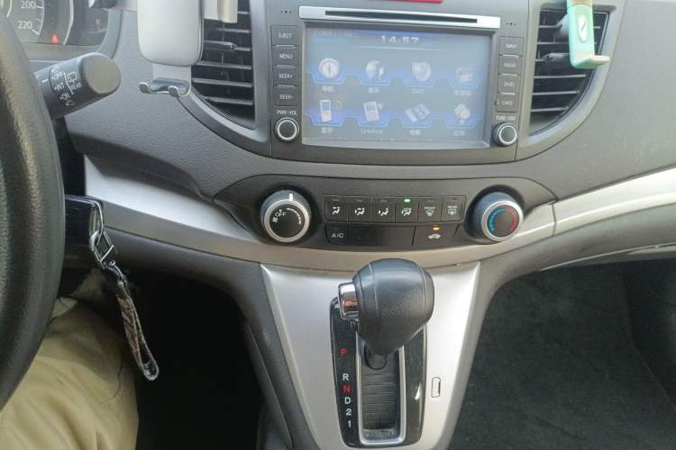 Used Honda CR-V 2012 2.0L two-wheel drive urban version
