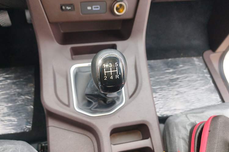 Used  Ruisheng Ace M7 2025 1.6L Manual Standard Wheelbase Comfort Version 5 Seats
