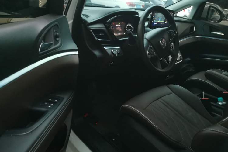 Used Buick GL8 2022 Land Business Class 652T Luxury Model
