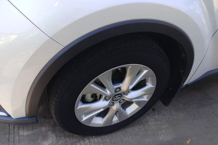 Used Toyota IZOA 2021 2.0L Yixing Version
