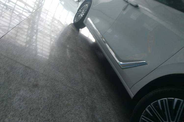 Used Buick GL8 New Energy 2024 Lu Zun Luxury Edition 6-Seater
