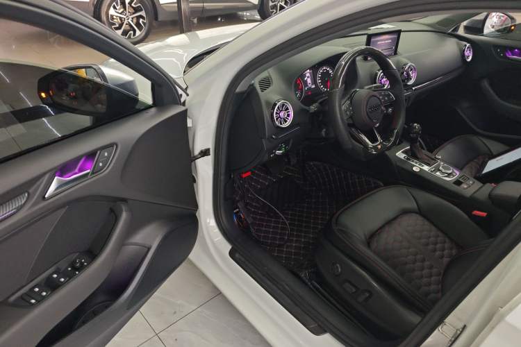 Used Audi A3 2020 Restyled Limousine 35 TFSI Ambition Version China VI
