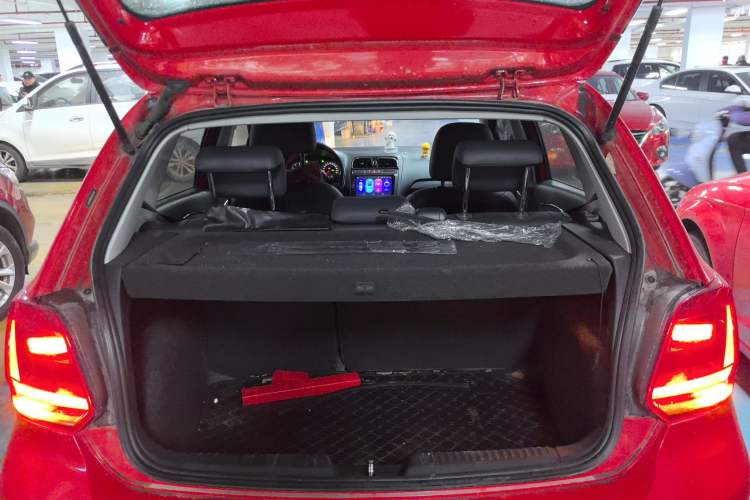 Used Volkswagen Polo 2018 1.5L Automatic Luxury Edition
