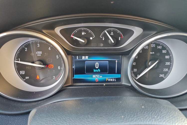 Used Buick Envision 2018 20T Two-Wheel-Drive Elite Model
