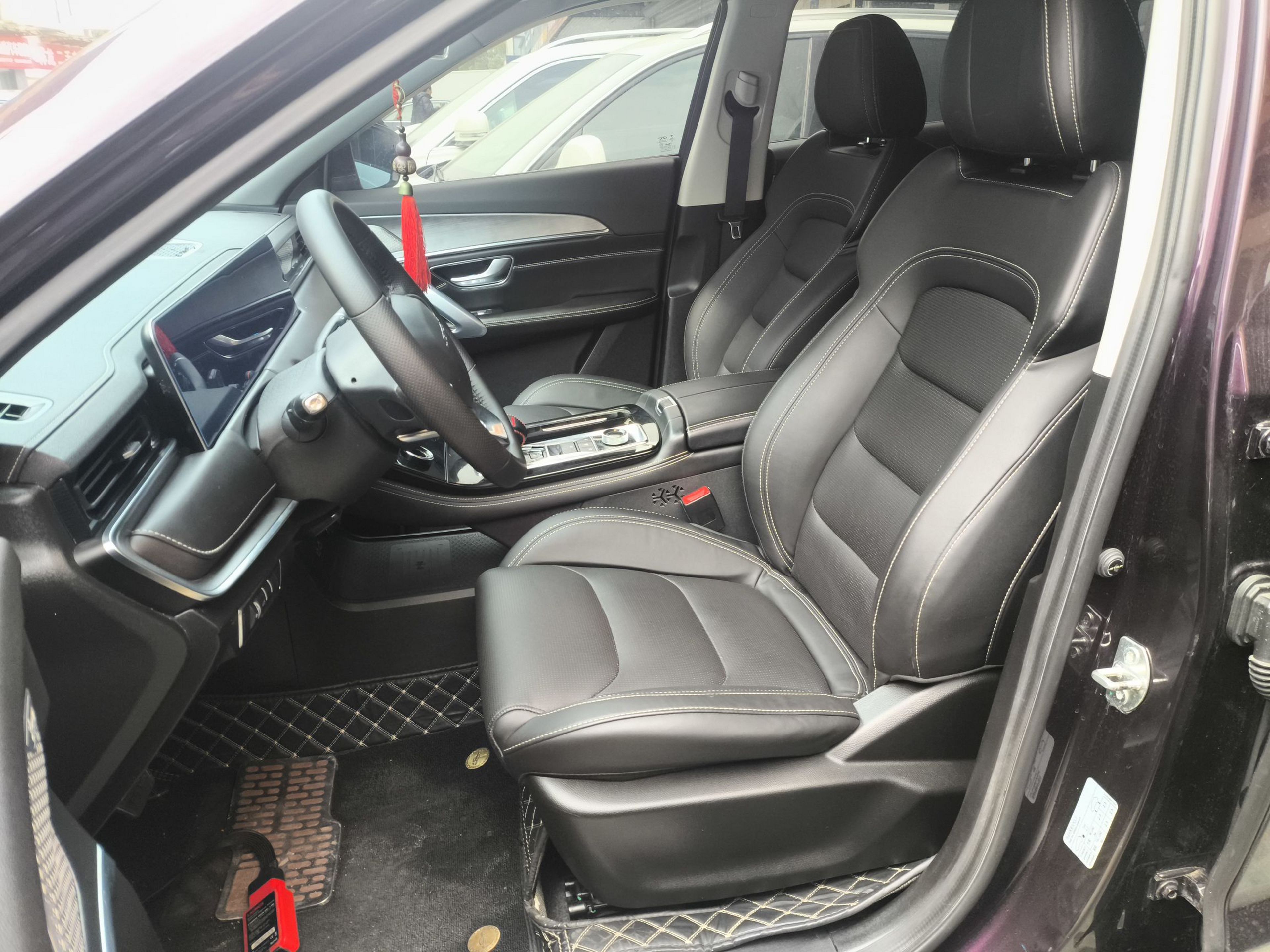 Переднее сиденье в автомобиле