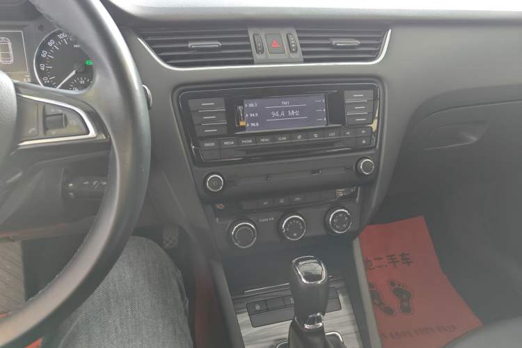 Used Skoda Octavia 2017 1.6L Automatic Smart Drive Edition
