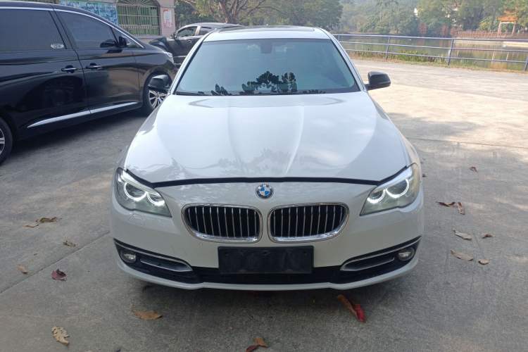 Used BMW 5 Series 2014 525Li Luxury Design Package
