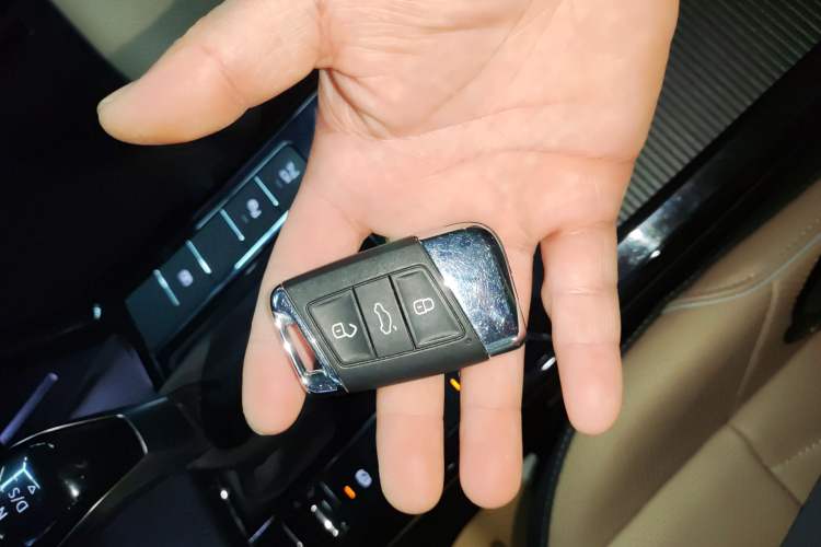 Used Volkswagen Passat 2023 380TSI Flagship Edition
