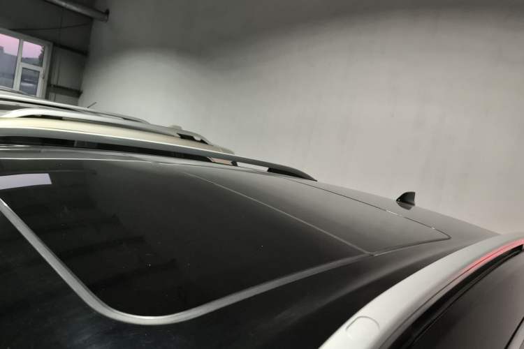 Used Honda CR-V 2023 240TURBO Two-Wheel-Drive Luxury Version 5 Seats
