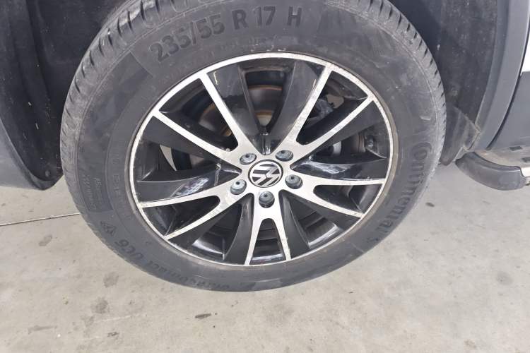 Used Volkswagen Tiguan L 2014 1.8TSI Automatic 2WD 30th Anniversary Edition
