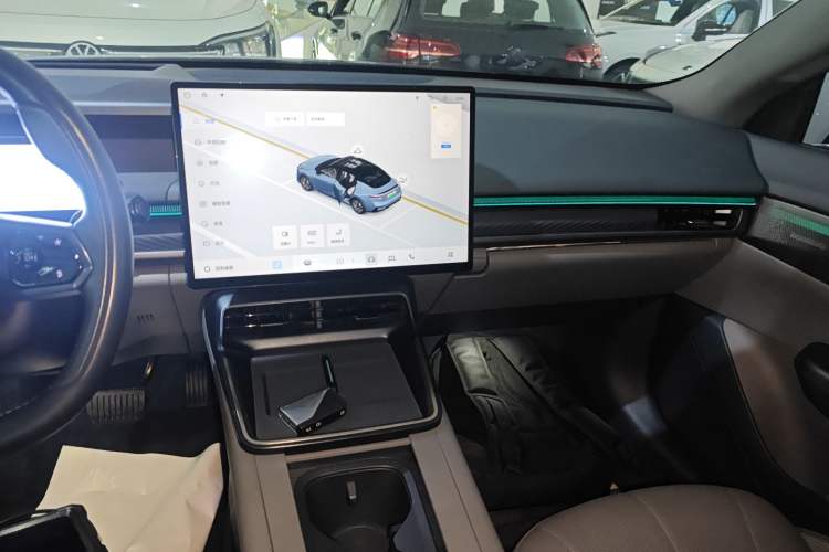 Used Lynk & Co 07 2024 EM-P 126 Long-Range Ultra
