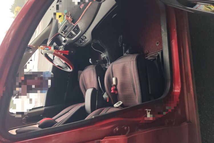 Used Baojun 310 2016 1.2L manual Comfort trim level
