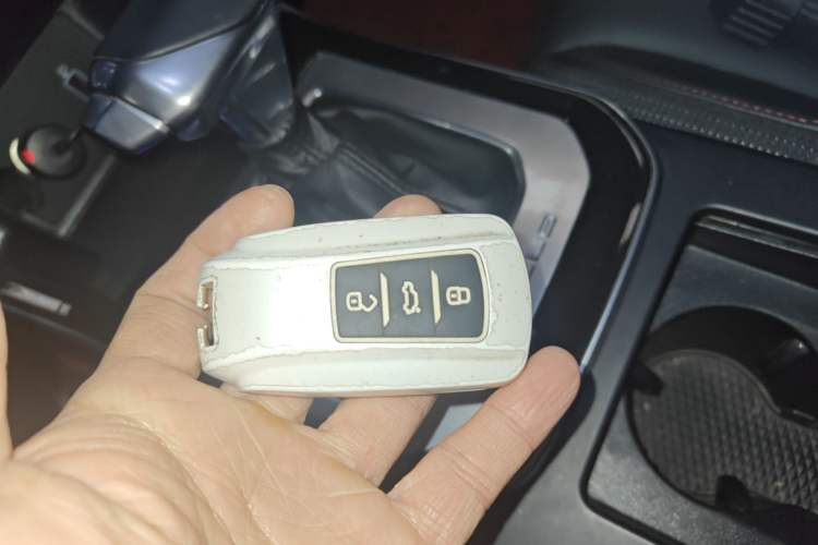 Used Dongfeng Aeolus Yixuan 2020 230T Automatic Dazzle Track Edition