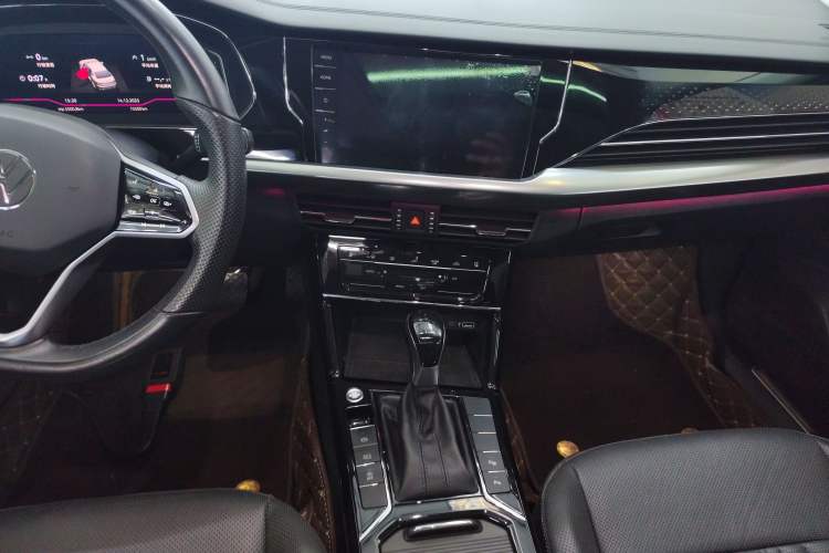 Used Volkswagen Passat 2022 330TSI Luxury Edition
