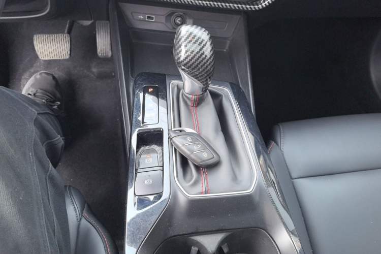 Used MG 5 2021 Revised Version 180 DVVT CVT Youth Luxury Edition
