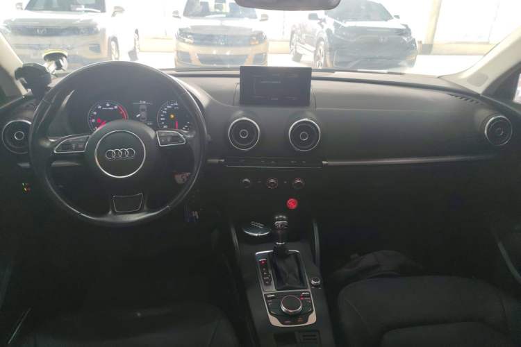 Used Audi A3 2015 Limousine 35 TFSI Millionth Anniversary Intelligent Leading Model