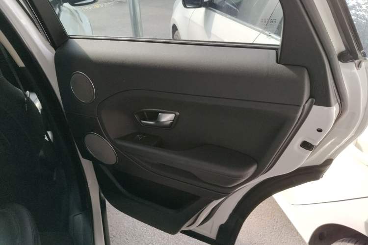 Used Land Rover Range Rover Evoque 2015 2.0T Five-Door Zhiyao Edition