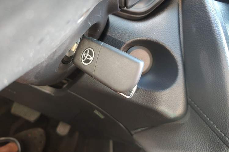 Used Toyota Corolla Cross 2024 2.0L Pioneer Edition
