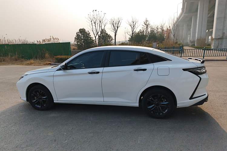 Used Dongfeng Aeolus Yixuan 2023 Mach Edition 1.5L Automatic Chasing Wind Version
